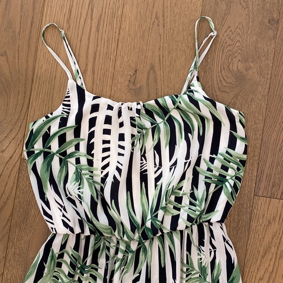 Tropical maxi Dress - GREAT FOR WEDDINGS! - Picture 2 of 3